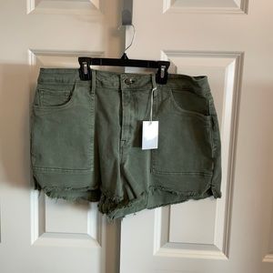 Good American Shorts Sz 16